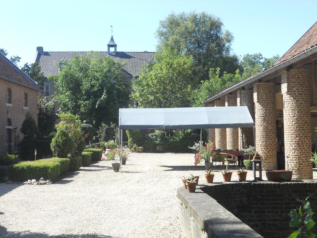 Chateau Holtum Hotel Born Екстериор снимка